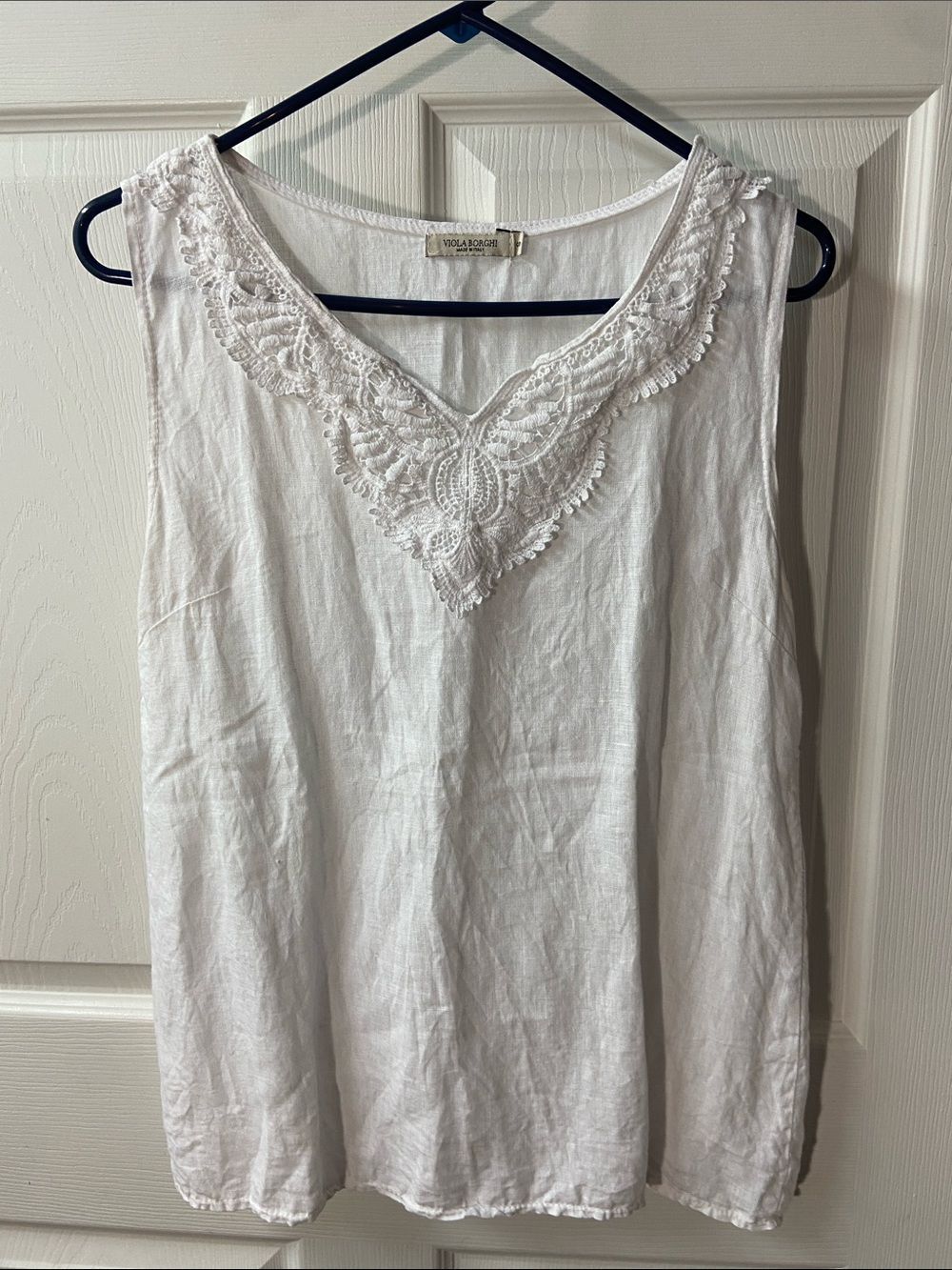 Viola + Brook White Embroidered V-Neck Sleeveless Blouse all linen S